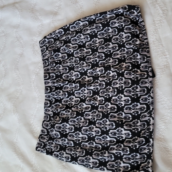Jones New York Signature Skort Black and White Size Large - Picture 5 of 8